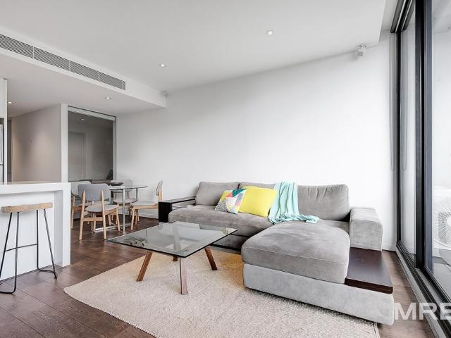 Sought after living in the heart of Richmond
