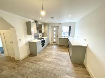 Soundwell Road, Bristol BS15, 2 bed flat to rent, £1,125 pcm | PrimeLocation