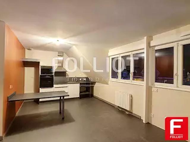 Sourdeval 50150 Location appartement 3 pièces t3 au dernier étage cave