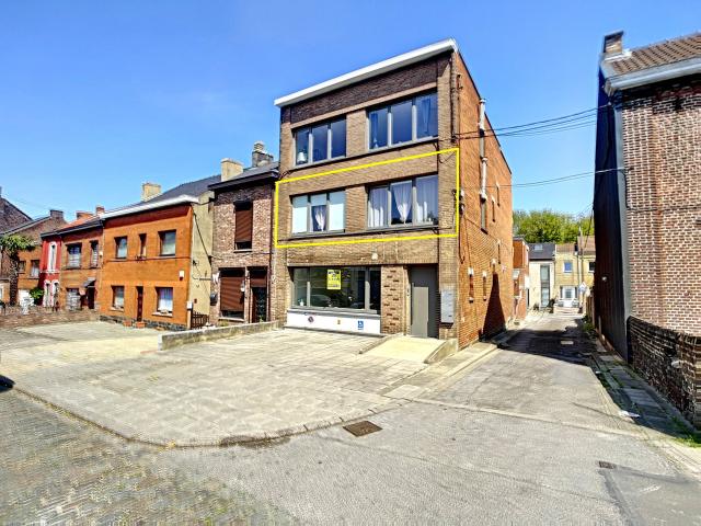 Sous Option > Très Bel Appartement 2 Ch full rénové idéalement situé