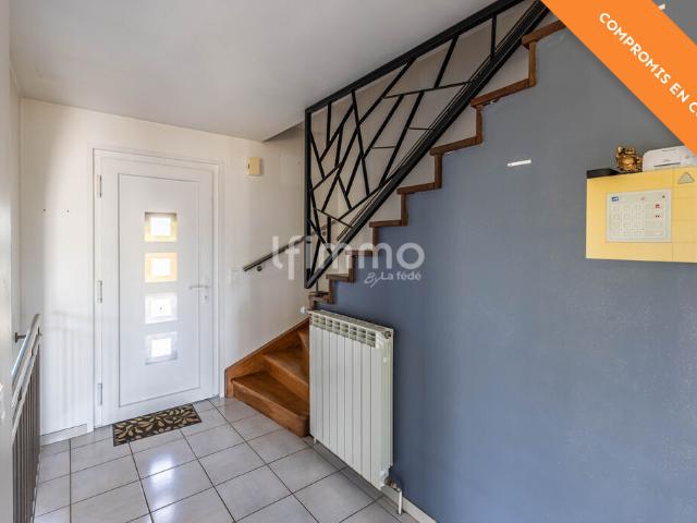 Sous Compromis: Maison Individuelle, Familiale, en pleine campa