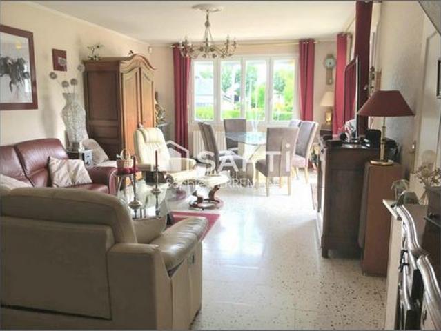 Sous sol 3 voitures. 5 chambres. Beaux volumes!