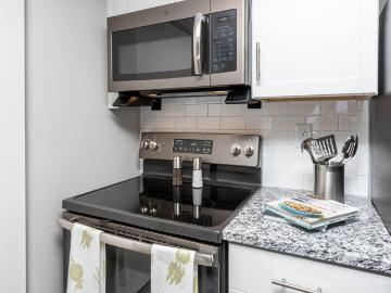Sova 1 Bedroom Apartment for Rent at 11707 Nansemond Pl, Louisville, KY 40245