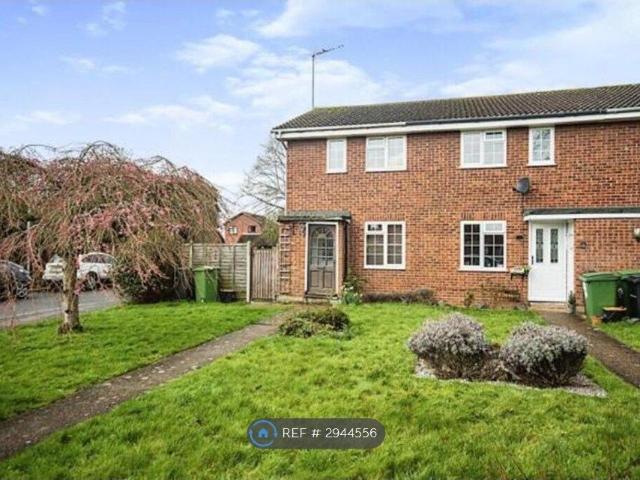 Sovereigns Way, Tonbridge TN12, 2 bed end terrace house to rent, £1,200 pcm | PrimeLocation