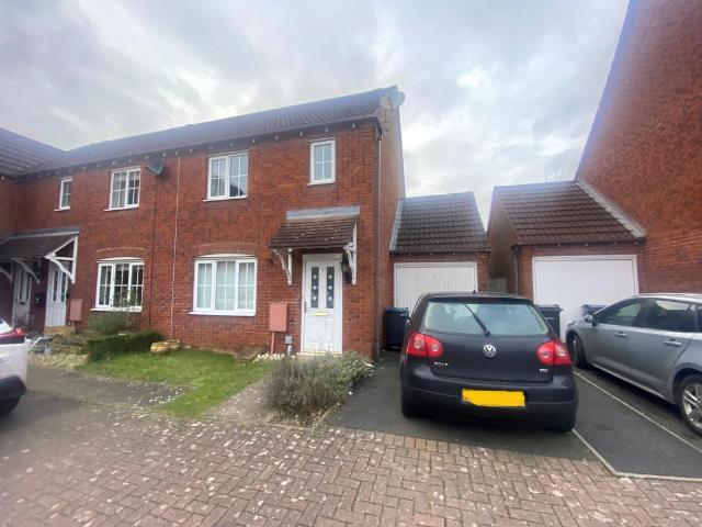 Sowers Court, Sutton Coldfield, B75 3 bed house to rent £1,390 pcm £321 pw