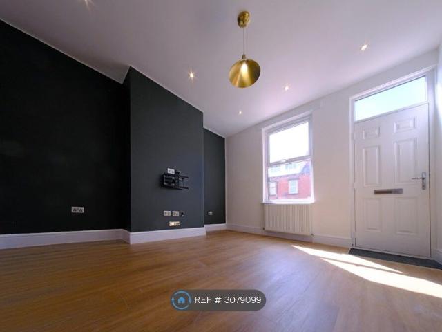 Sowood Street, Leeds LS4, 3 bed terraced house to rent, £1,150 pcm | PrimeLocation
