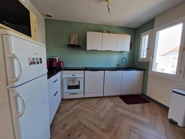 SOYAUX BEL APPARTEMENT MEUBLE T2 AVEC PLACE PARKING ET TERRASS
