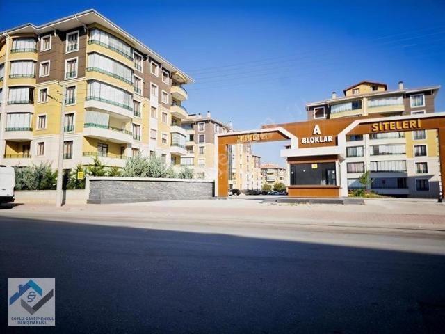 Soylu Gayrimenkulden Satılık Geniş Daire