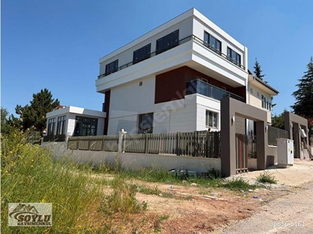 SOYLU'DAN İNCEK BULVARI YAKINI 8+2+5 BANYOLU KAPALI OTOPARKLI YERDEN ISITMALI ASANSÖRLÜ SIFIR VİLLA