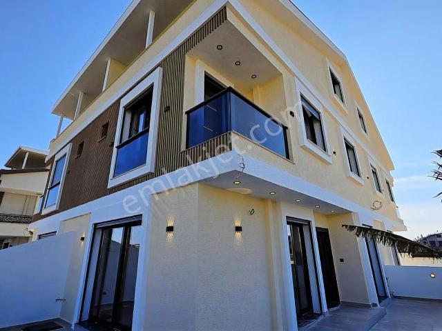 Sözer Yapı Didim Lüks 3+1 Villa Otoparklı Havuzlu