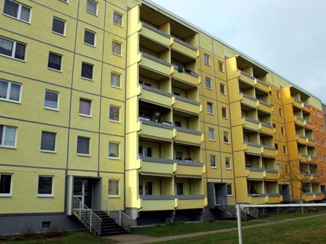 Sozialwohnung mit 3 Räumen – weißer Wohnberechtigungsschein erforderlich