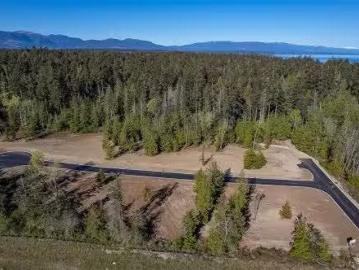 Sl12 Camassia Close, Qualicum Beach, BC, V9K 1G1 vacant land.