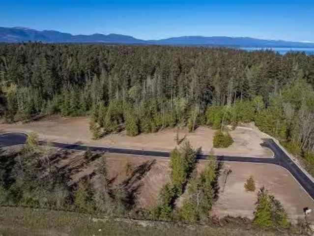 Sl12 Camassia Close, Qualicum Beach, BC, V9K 1G1 vacant land.