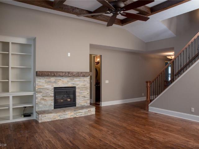 S/L 27 E Lakewood Dr