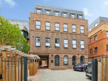 Slough, Berkshire SL1, 2 bed terraced house to rent, £1,750 pcm | PrimeLocation