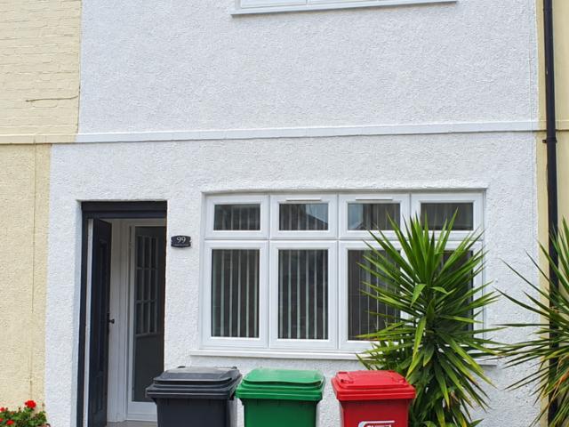 Slough, Berkshire, SL1 3 bed terraced house to rent £1,995 pcm £460 pw