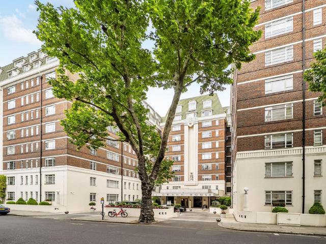 Sloane Avenue, Chelsea, London, SW3 1 bed flat to rent £4,600 pcm £1,062 pw