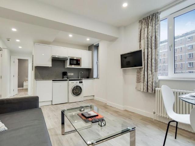 Sloane Avenue, Chelsea, London, SW3 1 bed flat to rent £5,000 pcm £1,154 pw