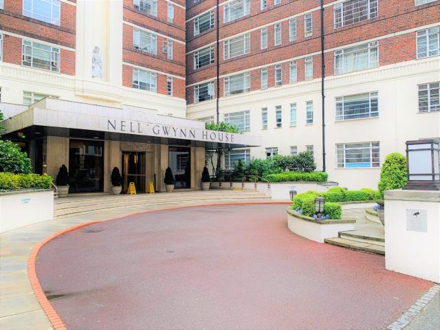Sloane Avenue, Chelsea, London, SW3