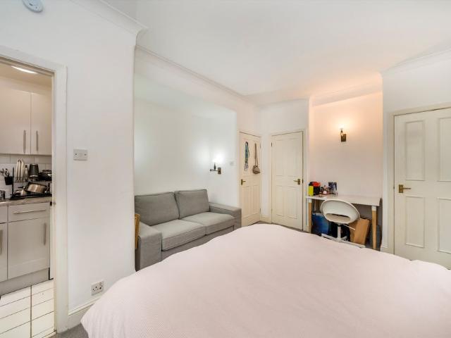 Sloane Avenue, SW3, London