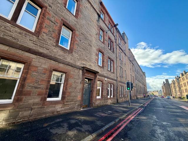 Slateford Road, Edinburgh EH11 2 bed flat to rent £1,495 pcm £345 pw