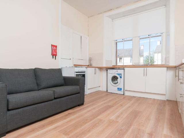 Slateford Road, Edinburgh EH14, 1 bed flat to rent, £1,050 pcm | PrimeLocation