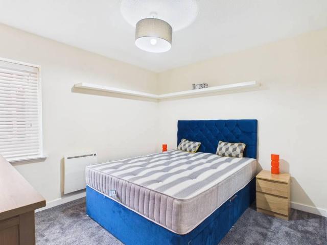 Slateford Road, Slateford, Edinburgh. 1 bed apartment to rent £1,100 pcm £254 pw