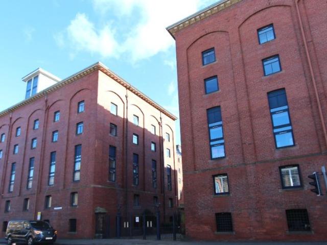 Slateford Road, Slateford, Edinburgh. 3 bed flat to rent £1,495 pcm £345 pw