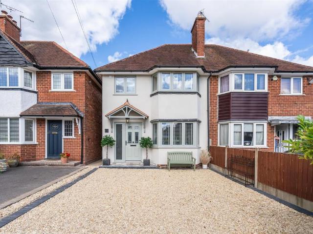 Slater Road, Bentley Heath, Solihull 3 bed semi detached house to rent £2,350 pcm £542 pw
