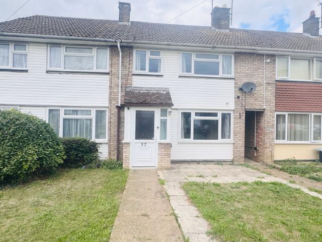 Slade Close, Huntingdon PE26, 3 bed property to rent, £1,150 pcm | PrimeLocation