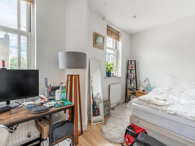 Slaidburn Street, Chelsea, London, SW10 3 bed house to rent £4,550 pcm £1,050 pw