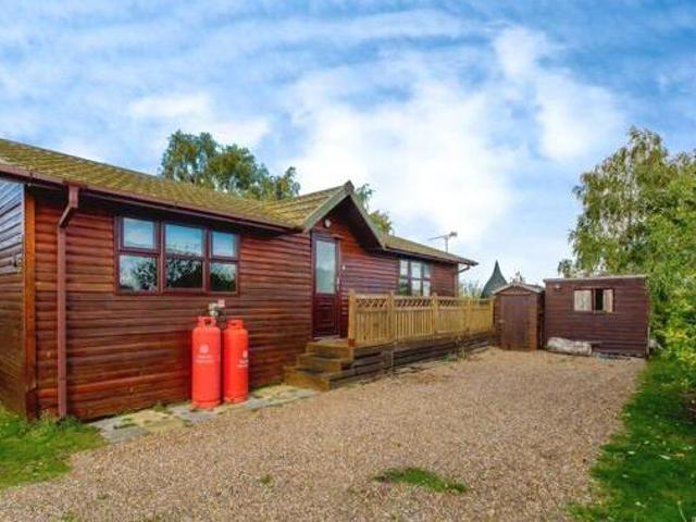Sleaford Road, Tattershall, 2 Bedroom Lodge