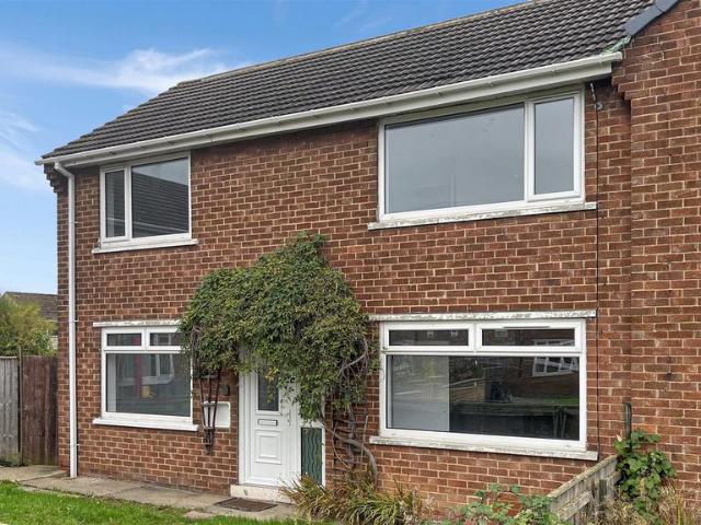 Sledwick Road, Billingham TS23 3 bed semi detached house to rent £825 pcm £190 pw