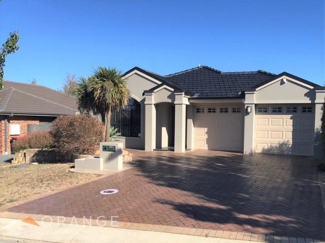SLEEK AND STYLISH THREE BEDROOM