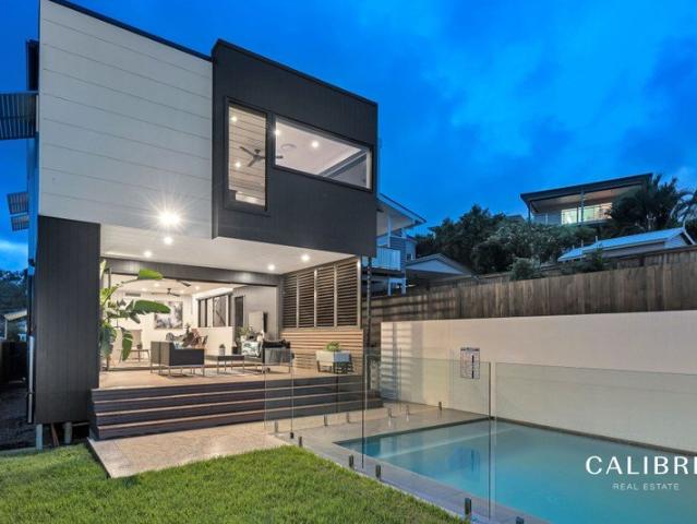 Sleek and Stylish Contemporary Family Home in the Heart of Bardon
