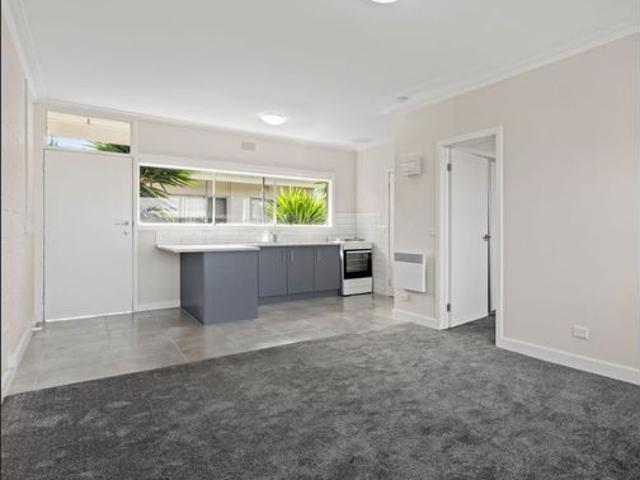 Sleek City Fringe Living in the Heart of Geelong West