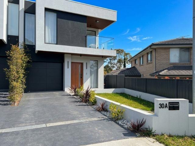 Sleek Luxury & Spacious Family Living