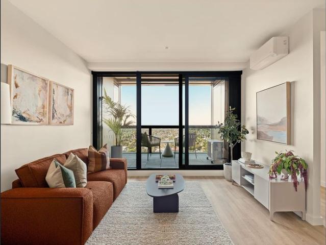 Sleek, Spacious & Perfectly Located 1 Bedroom Apartment with Included Lifestyle Facilities With Secure Parking