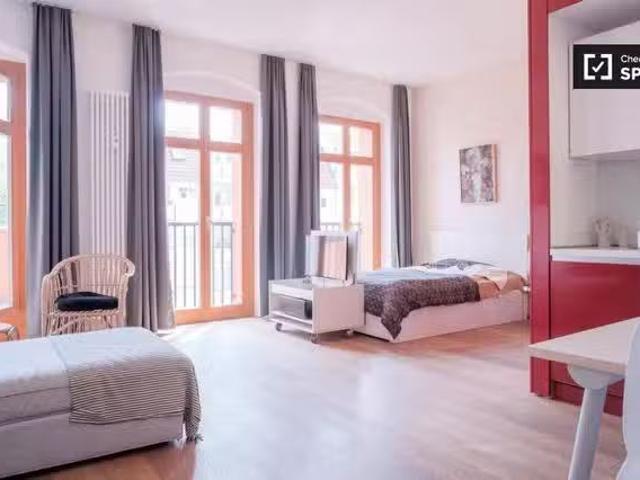 Sleek Studio Wohnung in Friedrichshain, Berlin