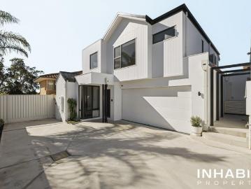 Sleek, Stylish & Exceptionally Central