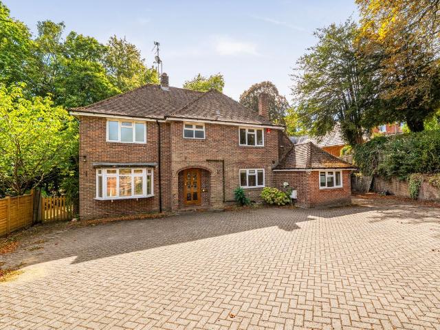 Sleepers Hill, Winchester, Hampshire SO22, 4 bed detached house to rent, £3,950 pcm | PrimeLocation