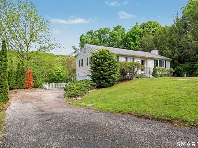 Sleeping Giant Dr, Hamden, Home For Sale