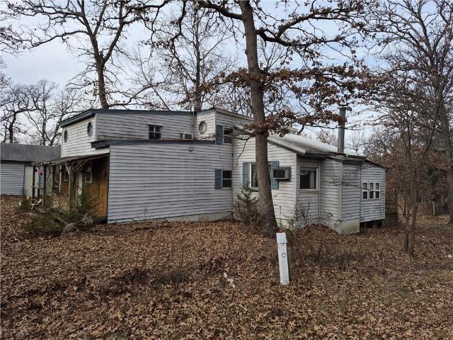 2210 Sleepy Hollow Lane