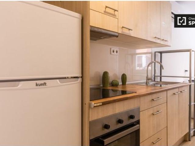 Slick apartamento de 1 dormitorio en alquiler en Sants