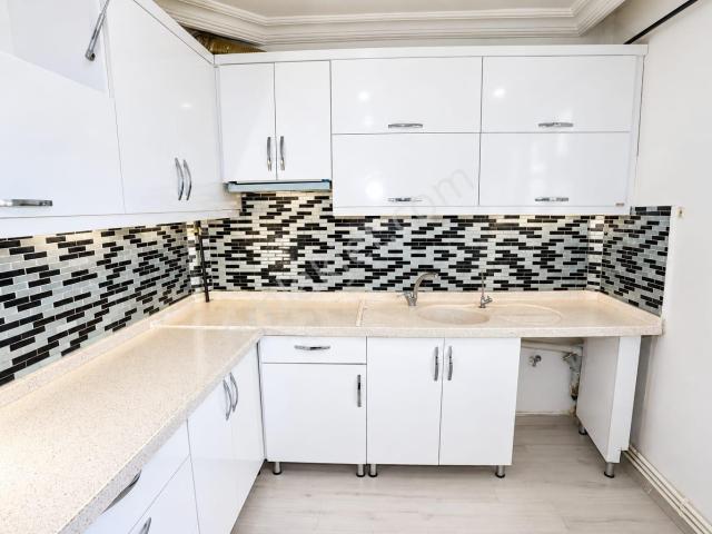 Sm Emlak'tan Ailelere Uygun Bahçeli Depozitosuz 3+1 Kiralıkdaire