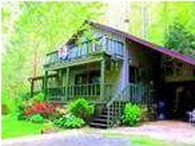 Smoky Mtn. Cabin on rushing trout waters Robbinsville, NC