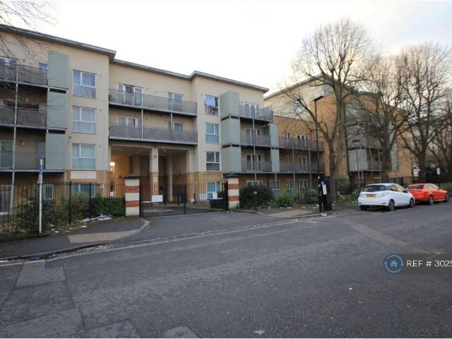Smoothfields Court, Hounslow, TW3 2 bed flat to rent £2,125 pcm £490 pw