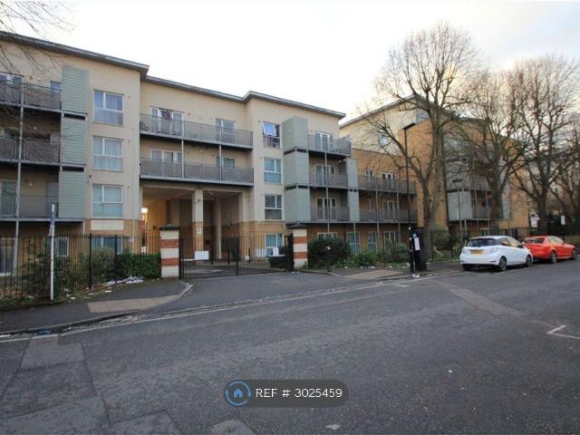 Smoothfields Court, Hounslow TW3, 2 bed flat to rent, £2,195 pcm | PrimeLocation