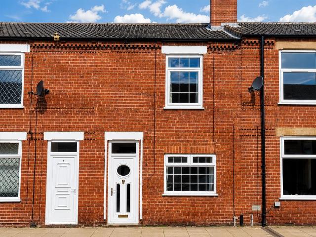 Smawthorne Avenue, Castleford WF10, 2 bed terraced house to rent, £750 pcm | PrimeLocation