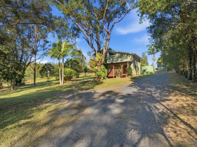 Small Acreage Home Ready to Love, Renovate & Make Your Own
